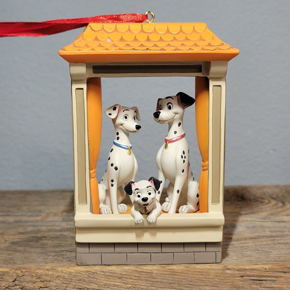 Disney 101 Dalmatians Pongo Perdita And Pup Sketchbook Ornament 2014 NEW